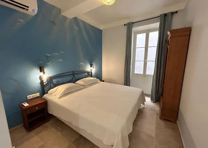 Rossetti Rosa Vieux 2 Bed Апартаменты Ницца