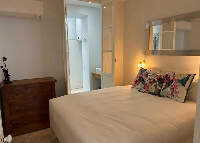 Rossetti Rosa Vieux 2 Bed Nice